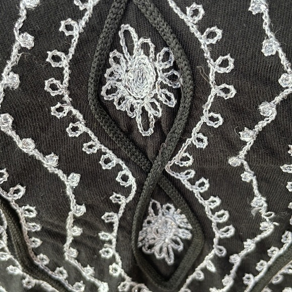 Lucky Brand Tunic‎ With Sparkle Embroidery - Picture 2 of 10